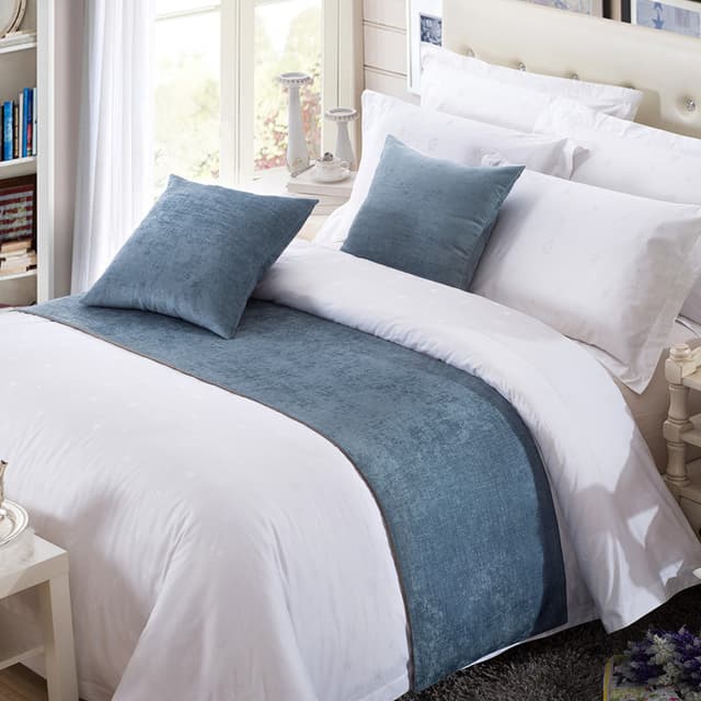Supplier photo of Modern Hotel Bed Runner - Decorative Bed Scarf for Guest Room Furniture Protection and Style
